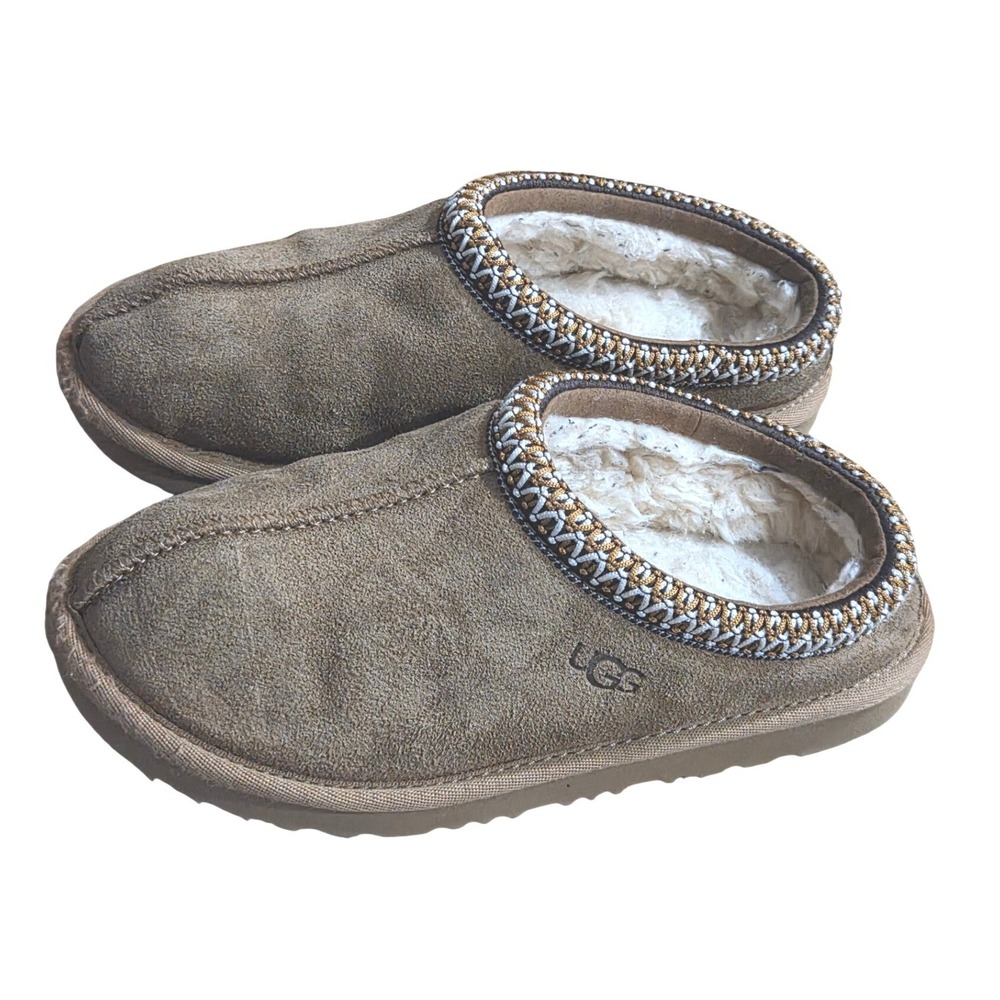 UGG Kids Tasman Suede Slippers Chestnut Brown Slip On Shearling 2 Cozy
